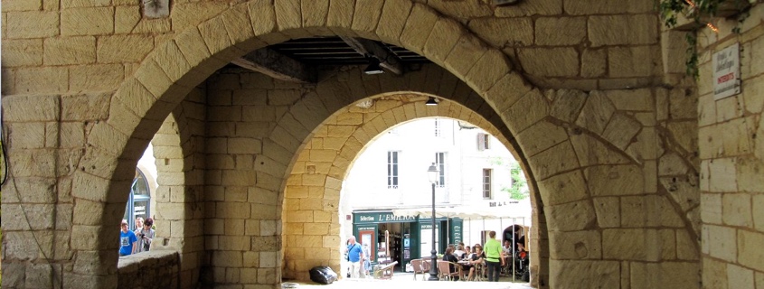 Halles du marché de Saint-Emilion
