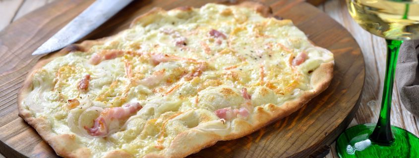 tarte flambée, route des vins d'alsace