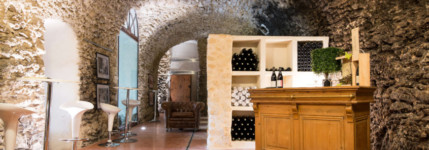 Vignobles Mayard, Châteauneuf-Pape Vignobles Mayard, Vignobles Mayard Châteauneuf-Pape, dégustation châteauneuf du pape, visite domaine vers chateauneuf du pape, domaine chateaneuf du pape