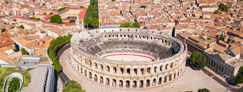 Nimes, Nimes france, arènes de Nimes, Nimes route des vins du rhone, villles route des vins du rhone