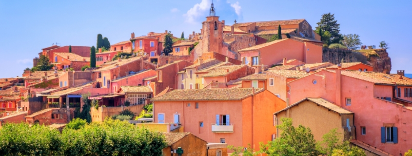 Le village de Roussillon dans le