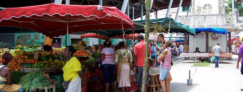 Visiter le marché aux épices de Basse-Terre en Guadeloupe Visiter le marché aux épices de Basse-Terre, un incontournable en Guadeloupe