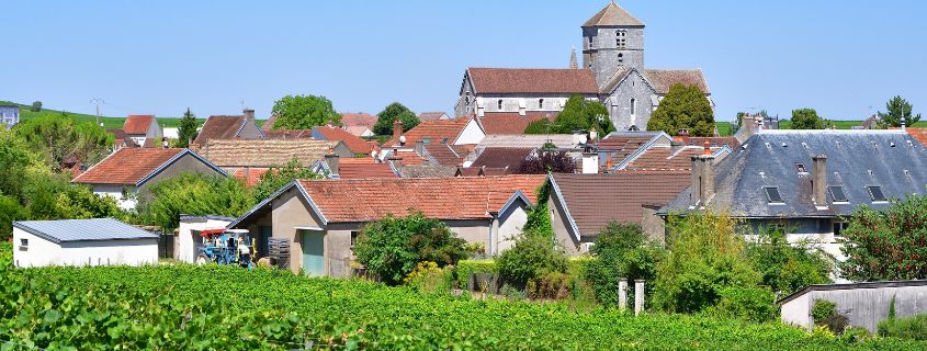 Nuits-Saint-Georges Plus beaux villages autour de Dijon