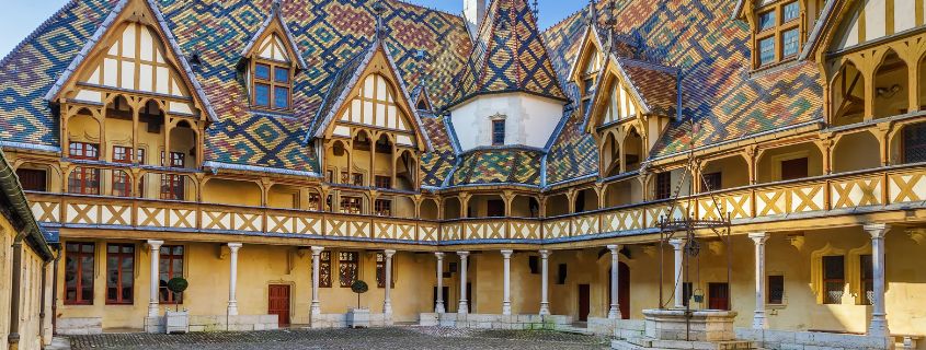 Beaune, plus beaux villages autour de Dijon